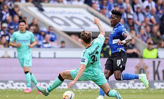 Bryan Lasme (r.) brachte Arminia Bielefeld gegen den SC Paderborn mit 1:0 in Führung. Der Franzose hatte in der Partie noch einige Hochkaräter. - Oliver Krato Bryan Lasme (r.) brachte Arminia Bielefeld gegen den SC Paderborn mit 1:0 in Führung. Der Franzose hatte in der Partie noch einige Hochkaräter. - Oliver Krato