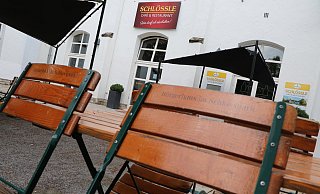 Das Restaurant Schlössle im Neuhäuser Bürgerhaus ist geschlossen, der Pächter hat einen Insolvenzantrag gestellt. - Holger Kosbab Das Restaurant Schlössle im Neuhäuser Bürgerhaus ist geschlossen, der Pächter hat einen Insolvenzantrag gestellt. - Holger Kosbab