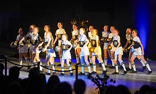Die Jubiläums-Show der Chili-Kitten aus Spenge zum 15-jährigen Bestehen war ein voller Erfolg. - Yvonne Gottschlich Die Jubiläums-Show der Chili-Kitten aus Spenge zum 15-jährigen Bestehen war ein voller Erfolg. - Yvonne Gottschlich