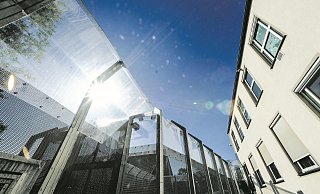 Die Westfälische Klinik Schloss Haldem ist eine von derzeit sechs Maßregelvollzugskliniken in der Trägerschaft des Landschaftsverbandes Westfalen-Lippe. In Haldem werden suchtkranke Straftäter therapiert. - Joern Spreen-Ledebur Die Westfälische Klinik Schloss Haldem ist eine von derzeit sechs Maßregelvollzugskliniken in der Trägerschaft des Landschaftsverbandes Westfalen-Lippe. In Haldem werden suchtkranke Straftäter therapiert. - Joern Spreen-Ledebur