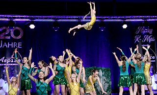 1. BSV Wulferdingsen Jubiläum 20 Jahre Aspire Weihnachtsshow in der Dreifachhalle am Sportzentrum Süd Bad Oeynhausen // Jürgen Krüger, Lavelsloher Straße 31, 32469 Petershagen // Telefon +49 171 838 92 91 // www.juergen-krueger.de - Jürgen Krüger 1. BSV Wulferdingsen Jubiläum 20 Jahre Aspire Weihnachtsshow in der Dreifachhalle am Sportzentrum Süd Bad Oeynhausen // Jürgen Krüger, Lavelsloher Straße 31, 32469 Petershagen // Telefon +49 171 838 92 91 // www.juergen-krueger.de - Jürgen Krüger