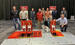 Verantwortliche aus Bad Arolsen, Breuna, Diemelstadt und Volkmarsen von Ordnungsämtern, Feuerwehren und Bauhöfen besichtigten Straßensperren bei den Herstellern. - Stadt Diemelstadt Verantwortliche aus Bad Arolsen, Breuna, Diemelstadt und Volkmarsen von Ordnungsämtern, Feuerwehren und Bauhöfen besichtigten Straßensperren bei den Herstellern. - Stadt Diemelstadt