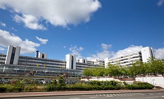 Auch an der Uni Bielefeld wird es eine Mischung aus Online- und Präsenz-Lehre geben. - Oliver Krato Auch an der Uni Bielefeld wird es eine Mischung aus Online- und Präsenz-Lehre geben. - Oliver Krato