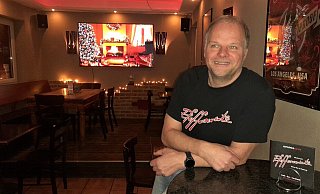 Christian „Greibi“ Michels in der Warburger Kult-Kneipe Pfeffermintz, wo der Welcome-Home-Abend am 23. Dezember gefeiert wird. - Simone Flörke Christian „Greibi“ Michels in der Warburger Kult-Kneipe Pfeffermintz, wo der Welcome-Home-Abend am 23. Dezember gefeiert wird. - Simone Flörke