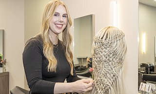 Milena Diekmann zeigt Haarstyling der ganz besonderen Art. - Jörg Dieckmann Milena Diekmann zeigt Haarstyling der ganz besonderen Art. - Jörg Dieckmann