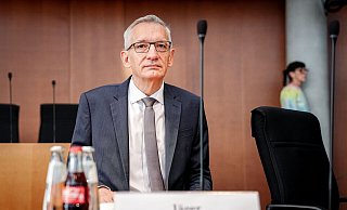 BND-Präsident Martin Jäger warnt vor einer Eskalation mit Russland: «Wir stehen schon heute im Feuer.» - Kay Nietfeld/dpa BND-Präsident Martin Jäger warnt vor einer Eskalation mit Russland: «Wir stehen schon heute im Feuer.» - Kay Nietfeld/dpa