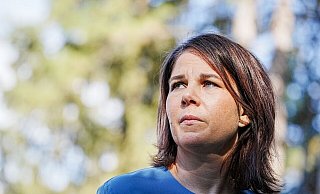 «Antipersonenminen sind grausame Waffen. Sie sind der Grund, warum Mütter und Väter (...) noch Jahrzehnte nach einem Konflikt jedes Mal um ihre Kinder bangen müssen, wenn diese nach draußen spielen gehen», sagt Außenministerin Annalena Baerbock. - Kay Nietfeld/dpa «Antipersonenminen sind grausame Waffen. Sie sind der Grund, warum Mütter und Väter (...) noch Jahrzehnte nach einem Konflikt jedes Mal um ihre Kinder bangen müssen, wenn diese nach draußen spielen gehen», sagt Außenministerin Annalena Baerbock. - Kay Nietfeld/dpa