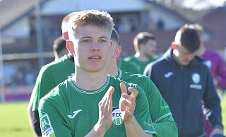 Beim FC Gütersloh ist Erik Lanfer einer der konstantesten Spieler in der laufenden Saison in der Regionalliga West. Der Fußballer hat sich auf der Position des Linksverteidigers in der Mannschaft von Trainer Julian Hesse festgespielt. - sport/presse/foto Dünhölter Beim FC Gütersloh ist Erik Lanfer einer der konstantesten Spieler in der laufenden Saison in der Regionalliga West. Der Fußballer hat sich auf der Position des Linksverteidigers in der Mannschaft von Trainer Julian Hesse festgespielt. - sport/presse/foto Dünhölter