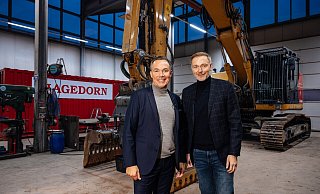Thomas Hagedorn (l.) beim Besuch von Christian Lindner (FDP) in Gütersloh. - Hagedorn Thomas Hagedorn (l.) beim Besuch von Christian Lindner (FDP) in Gütersloh. - Hagedorn