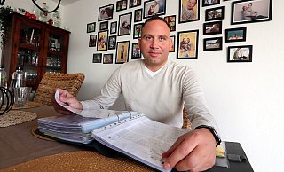 Johannes Bänfer leidet an einer seltenen Muskelerkrankung. Probleme hat er deshalb auch mit den Behörden. - Wolfgang Rudolf Johannes Bänfer leidet an einer seltenen Muskelerkrankung. Probleme hat er deshalb auch mit den Behörden. - Wolfgang Rudolf