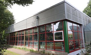 Für die Sanierung des Lehrschwimmbeckens im Schulzentrum Melbergen gibt es 3,4 Millionen Euro Förderung vom Bund. - Dirk Windmöller Für die Sanierung des Lehrschwimmbeckens im Schulzentrum Melbergen gibt es 3,4 Millionen Euro Förderung vom Bund. - Dirk Windmöller