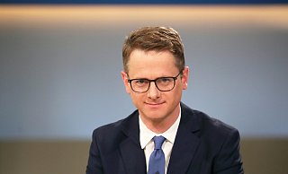 Carsten Linnemann, CDU-Bundestagsabgeordneter aus Paderborn, begrüßt die Vorreiterrolle des öffentlichen Dienstes. - picture alliance / Eventpress Carsten Linnemann, CDU-Bundestagsabgeordneter aus Paderborn, begrüßt die Vorreiterrolle des öffentlichen Dienstes. - picture alliance / Eventpress