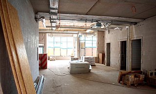 Die Arbeiten im Neubau des Höxteraner Hallenbades gehen voran. Hier ist der Eingangsbereich zu sehen. - Sebastian Vogt/Stadt Höxter Die Arbeiten im Neubau des Höxteraner Hallenbades gehen voran. Hier ist der Eingangsbereich zu sehen. - Sebastian Vogt/Stadt Höxter