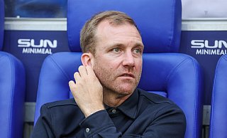 Paderborns Sport-Geschäftsführer Benjamin Weber soll sich in weit fortgeschrittenen Gesprächen mit dem FC Augsburg befinden. Sollte der 42-Jährige wechseln, wäre eine Ablöse an den SCP fällig. - picture alliance / RHR-FOTO Paderborns Sport-Geschäftsführer Benjamin Weber soll sich in weit fortgeschrittenen Gesprächen mit dem FC Augsburg befinden. Sollte der 42-Jährige wechseln, wäre eine Ablöse an den SCP fällig. - picture alliance / RHR-FOTO