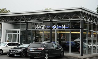 Auf dem Gelände des Autohauses Nagel und Sohn sollen sich ein Rewe sowie ein weiterer Markt ansiedeln. - Marc Uthmann Auf dem Gelände des Autohauses Nagel und Sohn sollen sich ein Rewe sowie ein weiterer Markt ansiedeln. - Marc Uthmann