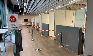 Das Testzentrum in der Uni ist im Aufbau. - Andreas Zobe Das Testzentrum in der Uni ist im Aufbau. - Andreas Zobe