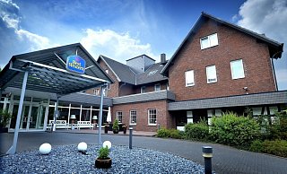 Flüchtlingsunterkunft Oldentruper Hof. - Andreas Frücht Flüchtlingsunterkunft Oldentruper Hof. - Andreas Frücht