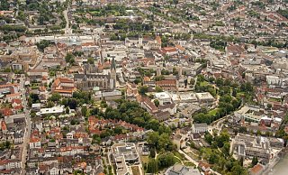 Auch hinter Paderborn liegt ein bewegtes Jahr. - Gerd Vieler Auch hinter Paderborn liegt ein bewegtes Jahr. - Gerd Vieler