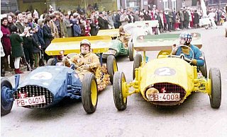 Eindrücke vom Rosenmontagszug in Delbrück im Jahr 1972. - Delbrücker Karnevalsverein Eintracht von 1832 Eindrücke vom Rosenmontagszug in Delbrück im Jahr 1972. - Delbrücker Karnevalsverein Eintracht von 1832