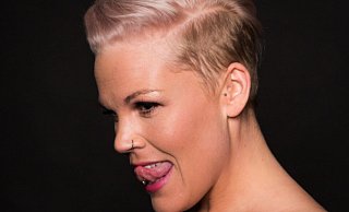 Am 16. August 2025 in Höxter: Optisch und akustisch nahe dran am Original – aber eben not Pink. - Band/Privat Am 16. August 2025 in Höxter: Optisch und akustisch nahe dran am Original – aber eben not Pink. - Band/Privat