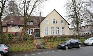 Die Klassenkameraden des 9-jährigen infizierten Mädchens sind alle negativ getestet worden. Die Grundschule Eickum bleibt dennoch - wie alle weiteren Schulen im Kreis - bis auf Weiteres geschlossen. - FRANK-MICHAEL KIEL-STEINKAMP,Frank-Michael Kiel-Steinkamp Die Klassenkameraden des 9-jährigen infizierten Mädchens sind alle negativ getestet worden. Die Grundschule Eickum bleibt dennoch - wie alle weiteren Schulen im Kreis - bis auf Weiteres geschlossen. - FRANK-MICHAEL KIEL-STEINKAMP,Frank-Michael Kiel-Steinkamp