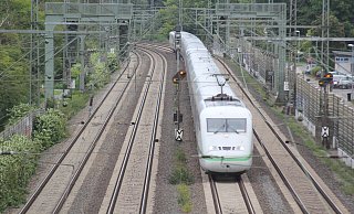 Die Grünen-Bundestagsfraktion will 312 Schienenprojekte beschleunigen. Darunter auch den Neubau einer ICE-Trasse zwischen Bielefeld und Hannover. - Ulf Hanke Die Grünen-Bundestagsfraktion will 312 Schienenprojekte beschleunigen. Darunter auch den Neubau einer ICE-Trasse zwischen Bielefeld und Hannover. - Ulf Hanke