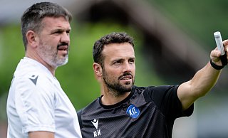 Ralf Kettemann (rechts) wird neuer Trainer des SC Paderborn 07. - picture alliance / GES/Marvin Ibo Güngör Ralf Kettemann (rechts) wird neuer Trainer des SC Paderborn 07. - picture alliance / GES/Marvin Ibo Güngör