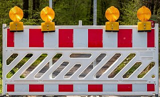 Im Bereich der Baustelle gilt dann eine Geschwindigkeitsbeschränkung von 80 Kilometern pro Stunde. - Symbolfoto/Pixabay Im Bereich der Baustelle gilt dann eine Geschwindigkeitsbeschränkung von 80 Kilometern pro Stunde. - Symbolfoto/Pixabay