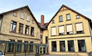 Die Martinschule schließt seit Montagnachmittag ihre Türen ab - aus Angst vor einem unberechenbaren Vater. - Jens Reichenbach Die Martinschule schließt seit Montagnachmittag ihre Türen ab - aus Angst vor einem unberechenbaren Vater. - Jens Reichenbach