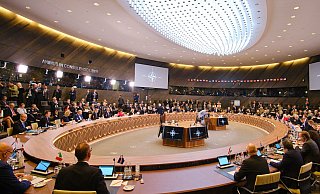 Die Sitzung der Nato-Verteidigungsminister in Brüssel. - -/NATO/dpa Die Sitzung der Nato-Verteidigungsminister in Brüssel. - -/NATO/dpa