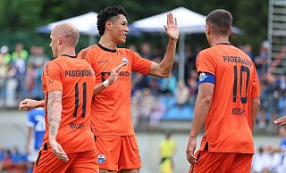 Die SCP-Akteure (v. l.) Sven Michel, Santiago Castaneda und Koen Kostons, hier beim Testspiel gegen Birmingham, dürften gute Chancen haben, um beim Saisonauftakt in der Anfangsformation zu stehen. - Oliver Krato Die SCP-Akteure (v. l.) Sven Michel, Santiago Castaneda und Koen Kostons, hier beim Testspiel gegen Birmingham, dürften gute Chancen haben, um beim Saisonauftakt in der Anfangsformation zu stehen. - Oliver Krato