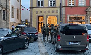 Das Spezialeinsatzkommando der Polizei war mehrere Stunden vor Ort in Paderborn. - Ralph Meyer Das Spezialeinsatzkommando der Polizei war mehrere Stunden vor Ort in Paderborn. - Ralph Meyer