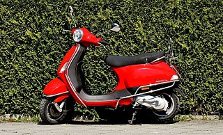 Mit einem Motorroller wollte sich ein 47-Jähriger einer Polizeikontrolle entziehen. - pixabay Mit einem Motorroller wollte sich ein 47-Jähriger einer Polizeikontrolle entziehen. - pixabay