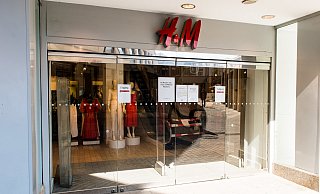H&M will sein Ladenlokal am Gehrenberg aufgeben. Als Grund gibt es den Zustand des Gebäudes an. - Ralf Bittner H&M will sein Ladenlokal am Gehrenberg aufgeben. Als Grund gibt es den Zustand des Gebäudes an. - Ralf Bittner