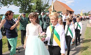 Hohehaus feiert ein ausgelassenes Schützenfest. - Burkhard Battran Hohehaus feiert ein ausgelassenes Schützenfest. - Burkhard Battran