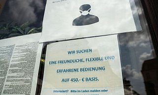Die Verdienst-Obergrenze für Minijobs soll am 1. Oktober von 450 auf 520 Euro im Monat steigen. - Foto: Frank Rumpenhorst/dpa Die Verdienst-Obergrenze für Minijobs soll am 1. Oktober von 450 auf 520 Euro im Monat steigen. - Foto: Frank Rumpenhorst/dpa