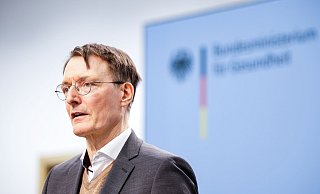 «Wir werden bei den Hausärzten eine Entbudgetierung vornehmen»: Karl Lauterbach. - Hannes P. Albert/dpa «Wir werden bei den Hausärzten eine Entbudgetierung vornehmen»: Karl Lauterbach. - Hannes P. Albert/dpa