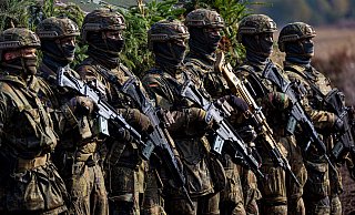 Bundeswehr-Soldaten während einer Ausbildungs- und Lehrübung des Heeres. - Moritz Frankenberg/dpa Bundeswehr-Soldaten während einer Ausbildungs- und Lehrübung des Heeres. - Moritz Frankenberg/dpa