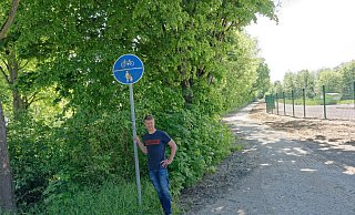 Der Martinsweg ist wieder frei. Radfahrer und Fußgänger sehen von dort aus auf die Anlage des großen Filterbeckens. - Andreas Sundermeier Der Martinsweg ist wieder frei. Radfahrer und Fußgänger sehen von dort aus auf die Anlage des großen Filterbeckens. - Andreas Sundermeier