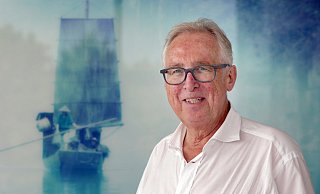 Der Unternehmer und Kunstfreund Heiner Wemhöner wird am 13. August 70 Jahre alt. In seinem Büro hängt ein Foto von Isaac Julien Yishan Island. - Frank-Michael Kiel-Steinkamp Der Unternehmer und Kunstfreund Heiner Wemhöner wird am 13. August 70 Jahre alt. In seinem Büro hängt ein Foto von Isaac Julien Yishan Island. - Frank-Michael Kiel-Steinkamp