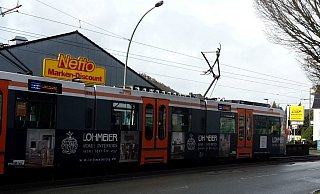 Kurz vor der Haltestelle Deciusstraße kam es zur Beschädigung. Fahrgäste bemerkten ein Rumpeln im Abteil. - Angela Heinicke/NW Kurz vor der Haltestelle Deciusstraße kam es zur Beschädigung. Fahrgäste bemerkten ein Rumpeln im Abteil. - Angela Heinicke/NW