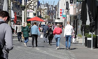 Wieder belebt: die Bielefelder City. - Wolfgang Rudolf Wieder belebt: die Bielefelder City. - Wolfgang Rudolf