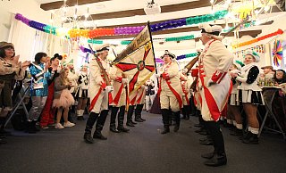 Beim Rathaussturm an Rosenmontag wird der Rosenmontagsorden verliehen. - David Schellenberg Beim Rathaussturm an Rosenmontag wird der Rosenmontagsorden verliehen. - David Schellenberg