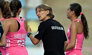 Bundestrainerin Janneke Schopman hat noch viel Arbeit. - Federico Gambarini/dpa Bundestrainerin Janneke Schopman hat noch viel Arbeit. - Federico Gambarini/dpa