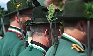 Der Bund Deutscher Historischer Schützen im Kreis Paderborn distanziert sich deutlich von der Partei Alternative für Deutschland. - picture alliance/dpa Der Bund Deutscher Historischer Schützen im Kreis Paderborn distanziert sich deutlich von der Partei Alternative für Deutschland. - picture alliance/dpa