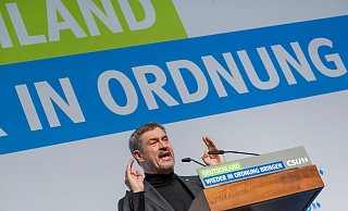 Söder verspricht nach der Bundestagswahl einen grundlegenden politischen Neuanfang. - Peter Kneffel/dpa Söder verspricht nach der Bundestagswahl einen grundlegenden politischen Neuanfang. - Peter Kneffel/dpa