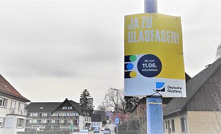 In den Höxteraner Dörfern - hier in Ovenhausen - warb die Deutsche Glasfaser für den Ausbau. - Svenja Ludwig In den Höxteraner Dörfern - hier in Ovenhausen - warb die Deutsche Glasfaser für den Ausbau. - Svenja Ludwig
