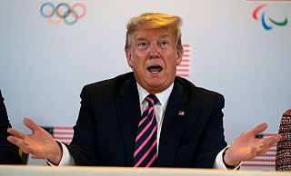 Donald Trumps zweite Amtszeit als Präsident macht ihn zum Gastgeber der beiden wichtigsten Sport-Großereignisse. - Evan Vucci/AP/dpa Donald Trumps zweite Amtszeit als Präsident macht ihn zum Gastgeber der beiden wichtigsten Sport-Großereignisse. - Evan Vucci/AP/dpa