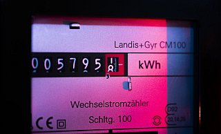 Auch Strom ist zuletzt für viele Verbraucher teurer geworden. - picture alliance / photothek Auch Strom ist zuletzt für viele Verbraucher teurer geworden. - picture alliance / photothek