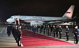 Gefangenaustausche zwischen den USA und Russland hatten schon im Kalten Krieg eine Tradition, nun kam es zum größten Austausch seit Ende der Sowjetunion. (Archivbild) - Sergei Ilyin/Sputnik Kremlin Pool via AP/dpa Gefangenaustausche zwischen den USA und Russland hatten schon im Kalten Krieg eine Tradition, nun kam es zum größten Austausch seit Ende der Sowjetunion. (Archivbild) - Sergei Ilyin/Sputnik Kremlin Pool via AP/dpa